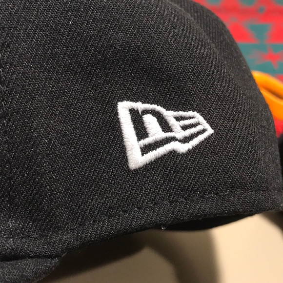 New Era 59 FIFTY Black Timberwolves Fitted Cap! - Picture 8 of 8